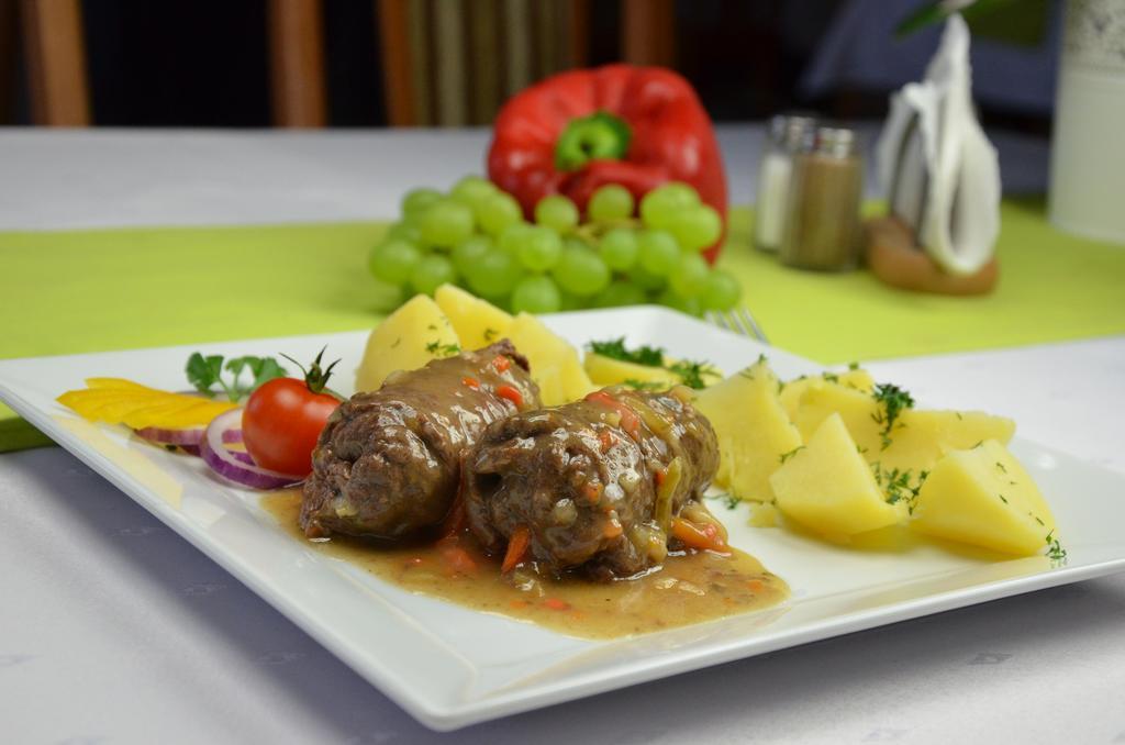 Hotel Milosz Restauracja, Basen Dla Dzieci, Sala Zabaw, Silownia Kartuzy Esterno foto