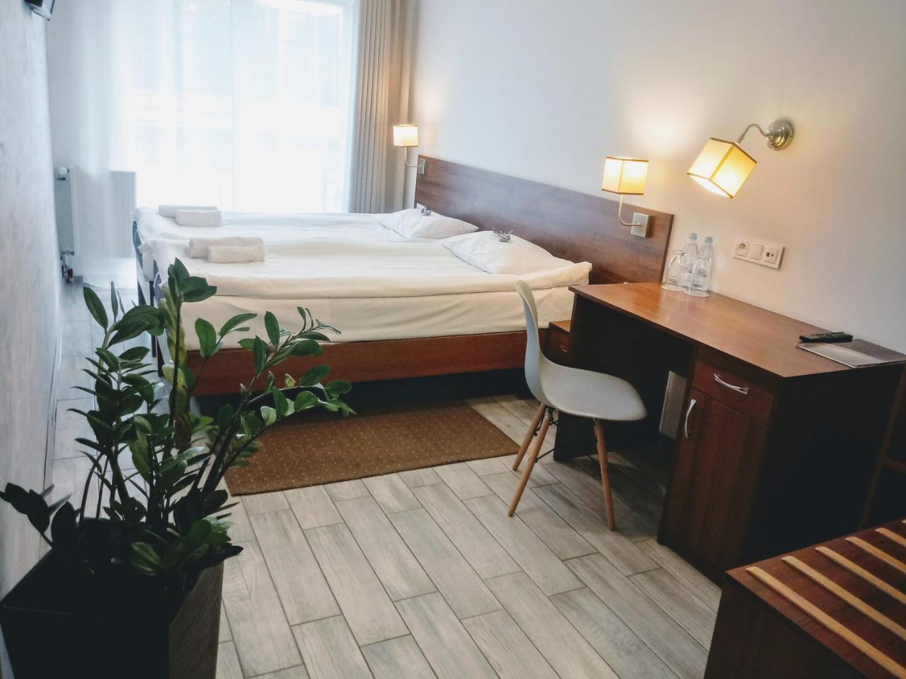 Hotel Milosz Restauracja, Basen Dla Dzieci, Sala Zabaw, Silownia Kartuzy Esterno foto